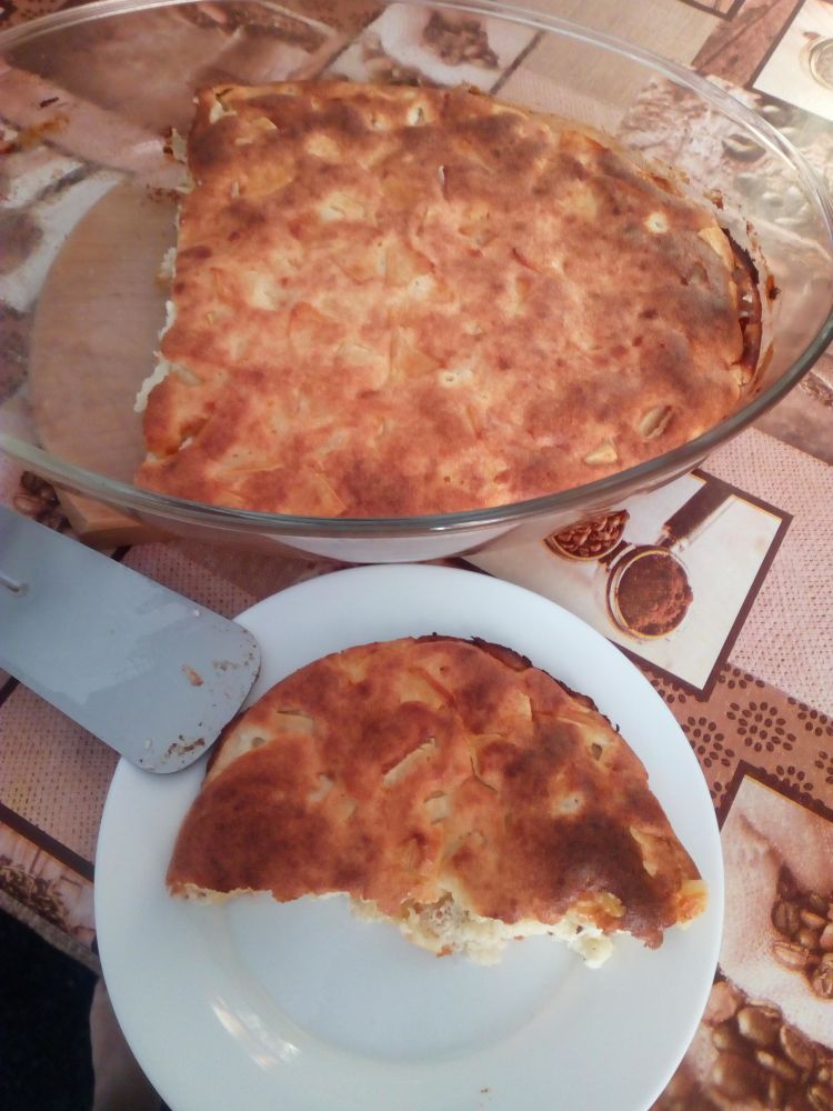 Творожная запеканка с яблоками